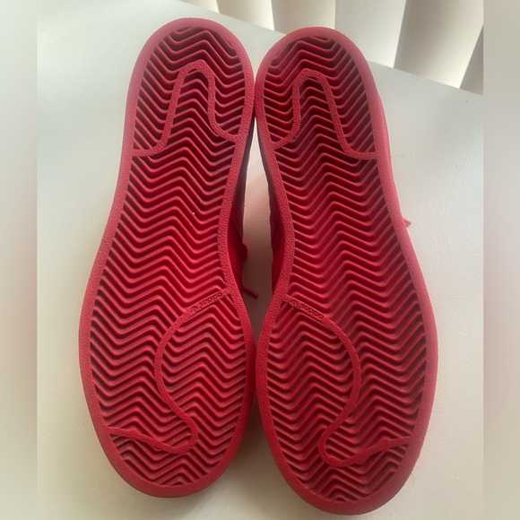 RED ADIDAS SHELL TOE LOW TOP SNEAKERS! - Picture 4 of 5
